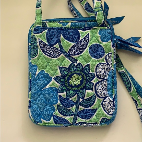 Vera Bradley Crossbody Purse - Picture 2 of 5